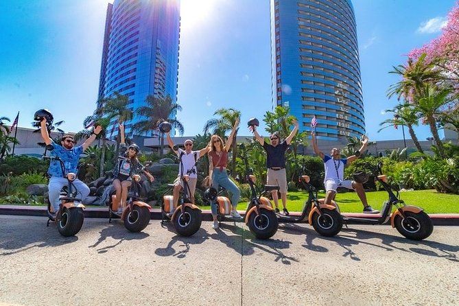 1 Hour GPS Guided Scooter Tour: Harbor/Gaslamp Quarter - Downtown, the Gaslamp area, and Petco Park