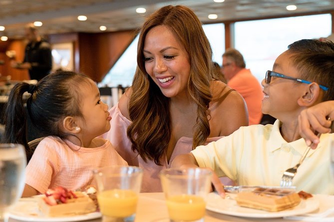 Champagne Brunch Buffet - Music, dancing, and the right mood for the cruise