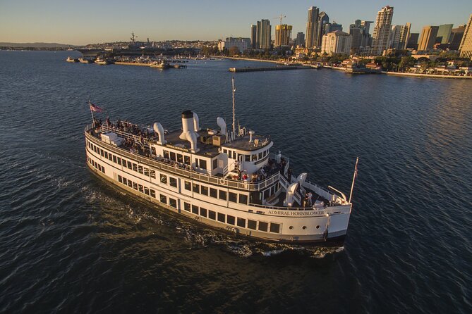 City Cruises San Diego: Buffet Dinner Cruise - San Diego Bay after dark
