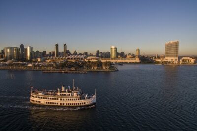 City Cruises San Diego: Buffet Dinner Cruise