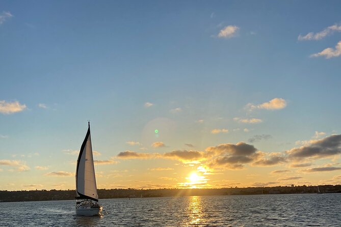 Deluxe Sunset & Day Sail Small Group - Shelter Island and the quieter side of the harbor