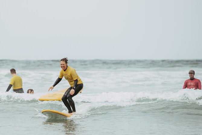 Group Surf Lesson - The first 15 minutes: safety before surfing