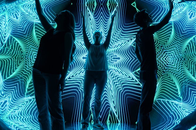 Museum of Illusions San Diego Admission Ticket - The Staff Make the Photos Work Better