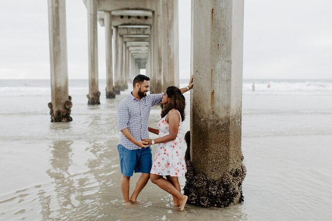 Private Vacation Photography Session with Local Photographer in San Diego - Oceanside Pier for a strong focal point