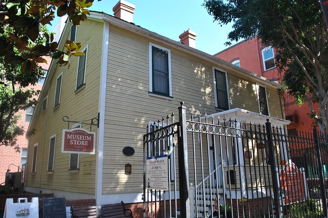 Private Walking Tour San Diego: Little Italy and Gaslamp Quarter - The Gaslamp Quarter: Victorian streets and evening energy