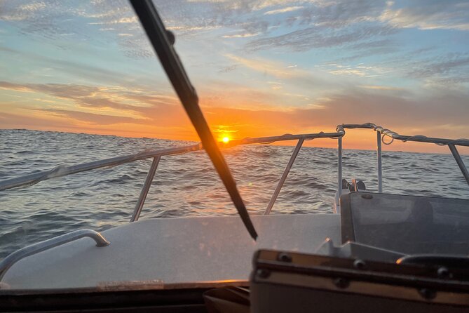 Romantic Wine and Cheese Boat Tower Cruise - Cheese, crackers, water, and your own bottle