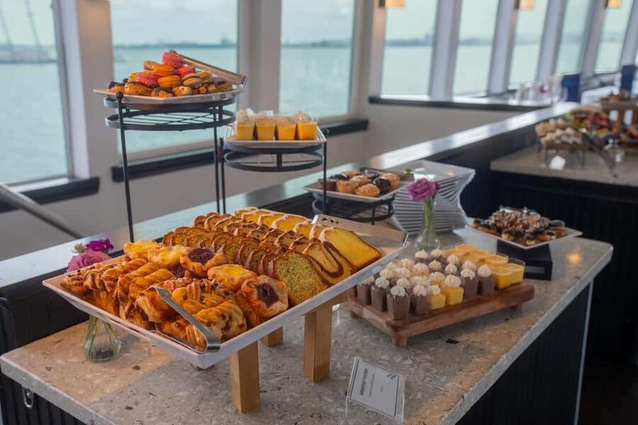 San Diego: City Cruises Buffet Breakfast and Brunch Cruise - Should you book this San Diego brunch cruise?