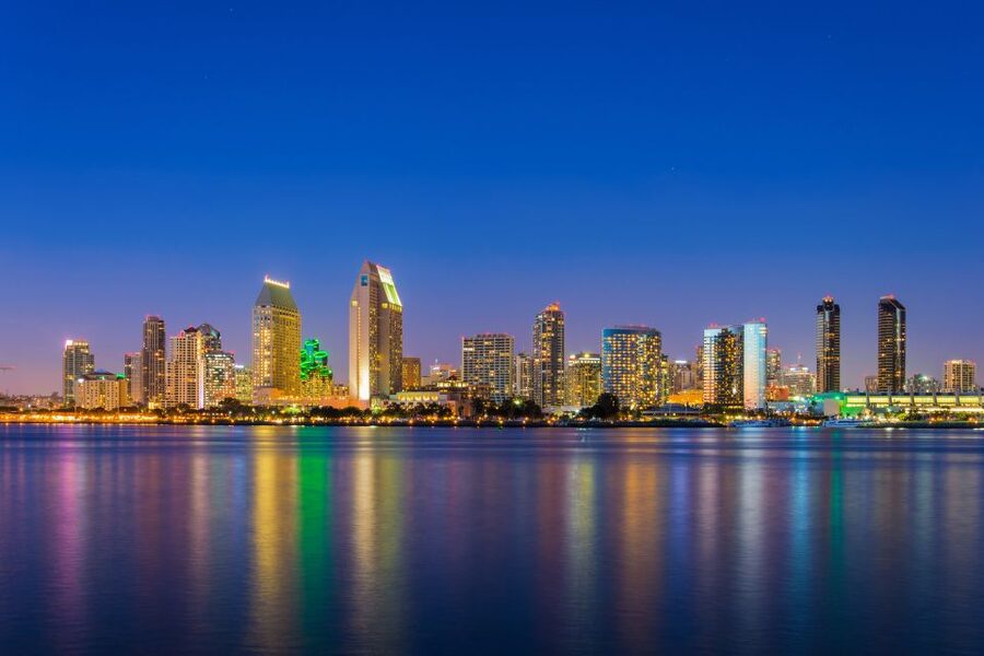 San Diego: City Lights Night Trolley Tour - Balboa Park under lights