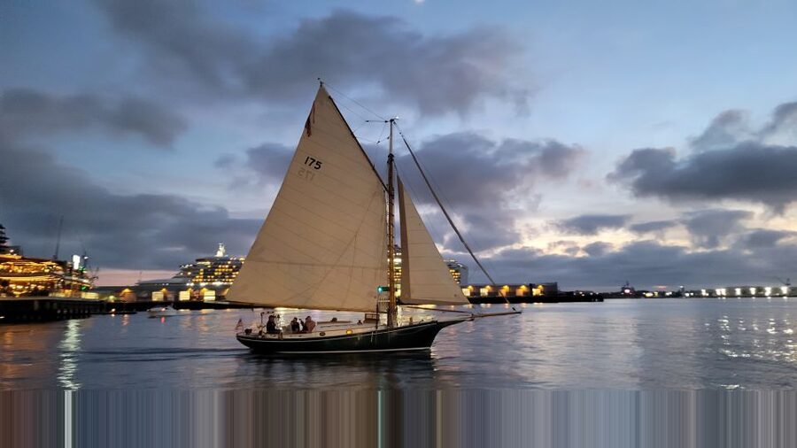 San Diego: Classic Yacht Sailing Experience - Why Liberty feels different from a standard harbor cruise