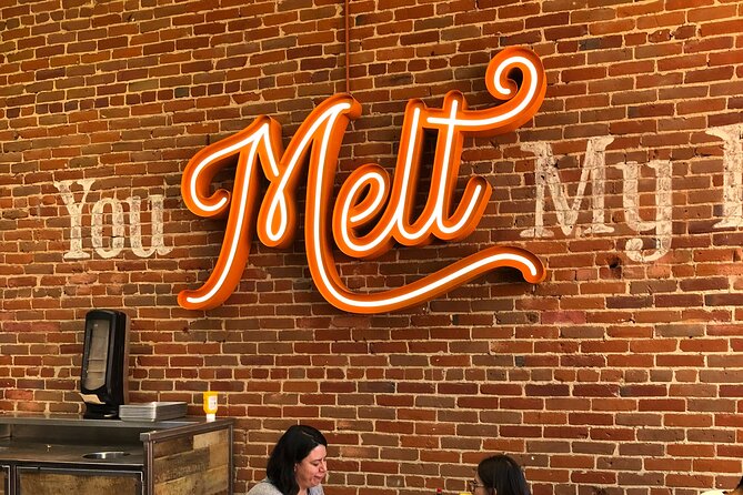 San Diego Gaslamp Food Tour with 6 Modern Californian Tastings - A Californian burger at The Melt