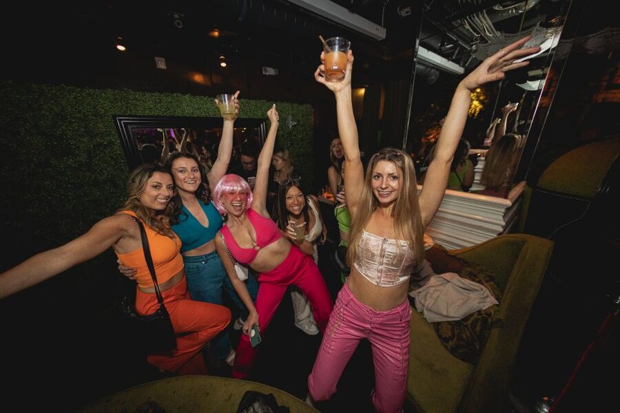 San Diego: Gaslamp Quarter Drink, Mingle & Dance Club Tour - Toro brings the second round of music and drinks