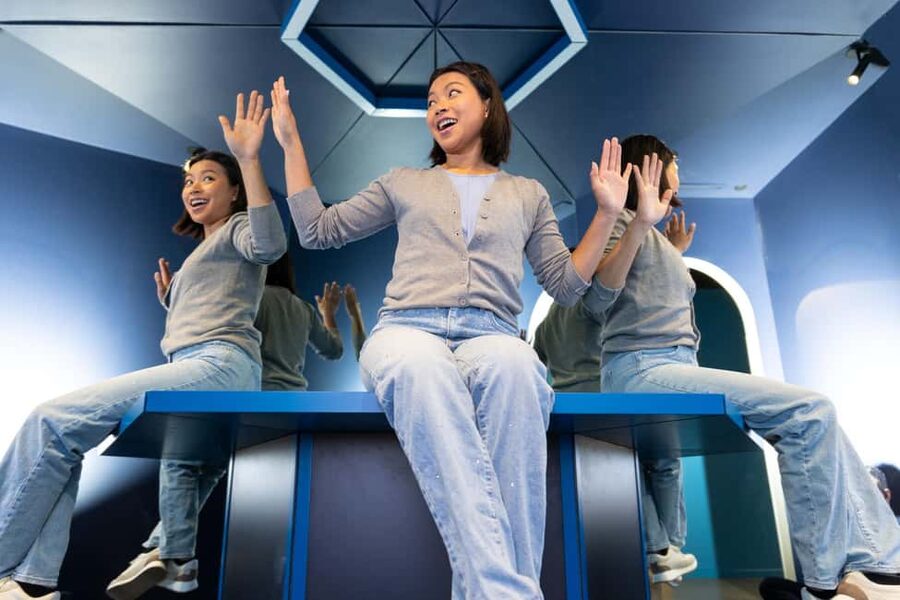 San Diego: Museum of Illusions Entry Ticket - What the 50-plus exhibits actually offer