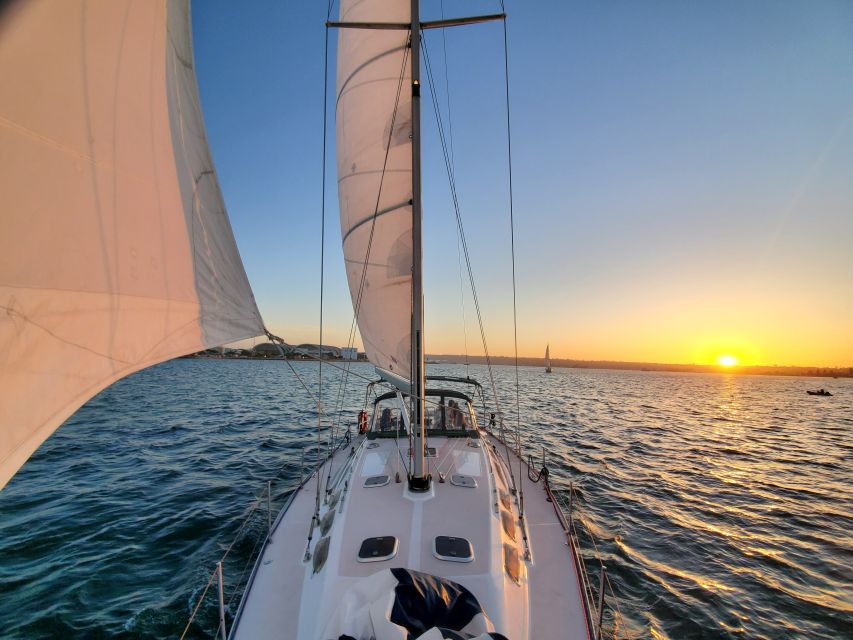 San Diego: San Diego Bay Sunset & Daytime Sailing Experience - Sunset sailing: beautiful, but weather-dependent