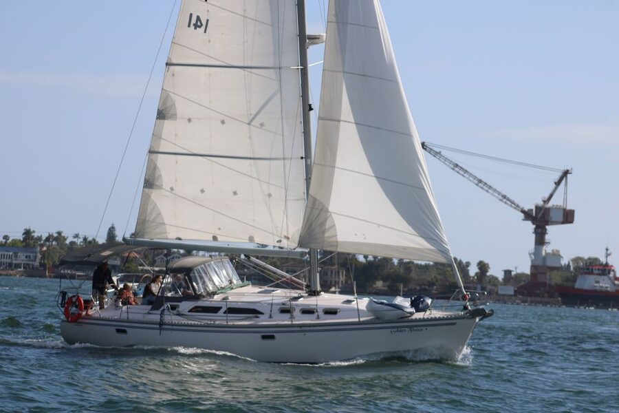 San Diego: San Diego Bay Sunset & Daytime Sailing Experience - What the two hours feel like
