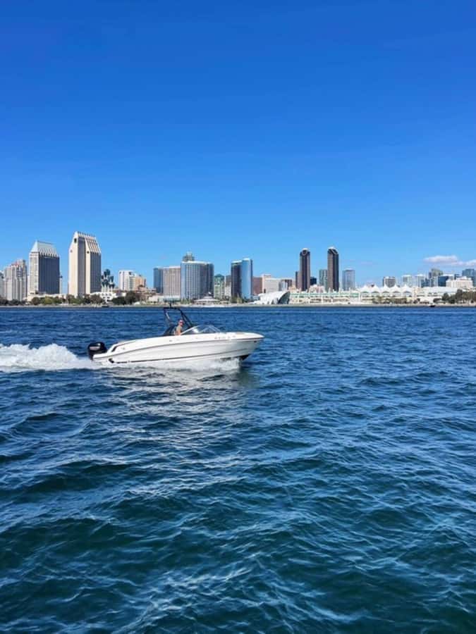 San Diego: Speed Boat Rental in San Diego Bay - Should You Book the San Diego Bay Speedboat Rental?
