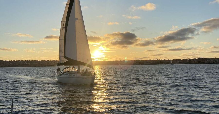 San Diego: Sunset and Day Sailing Excursion with Drinks - Setting out from Harbor Island Drive