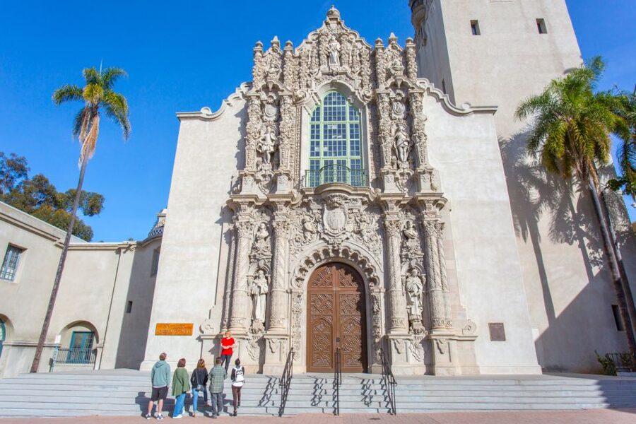 San Diego Walking Tour: Balboa Park with a Local Guide - Plaza de Panama and useful advice for the rest of your day