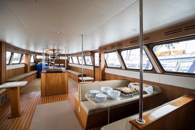 San Diego Whale/Dolphin Watching Cruise Aboard Luxury Vessel - Key points to know before booking