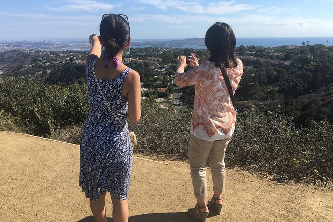 The La Jolla Tour - La Jolla Cove brings cliffs, tidepools, and protected water