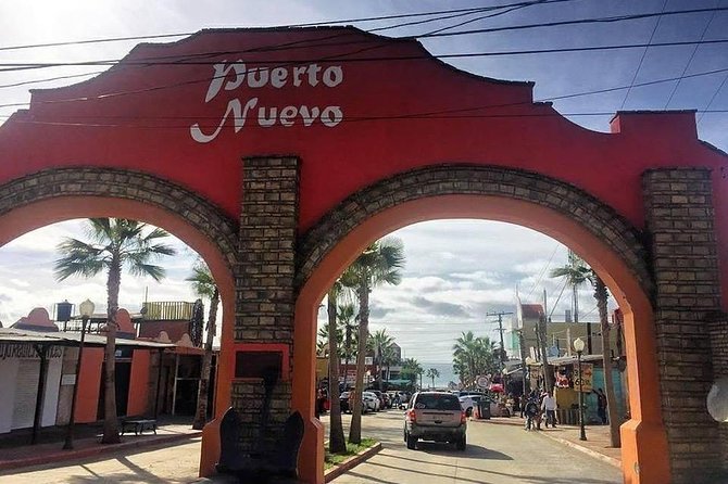 Tour of San Diego>Rosarito >Giant Christ>Puerto Nuevo Lobster - Playas de Tijuana: one hour by the coast