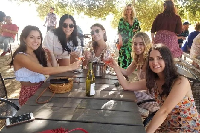 Valle de Guadalupe Wine Tour - Lunch is more than a pause between tastings
